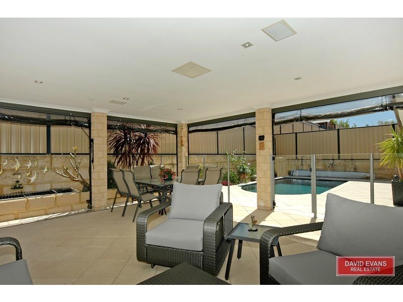 11 Pintail Pass, Tapping WA 6065