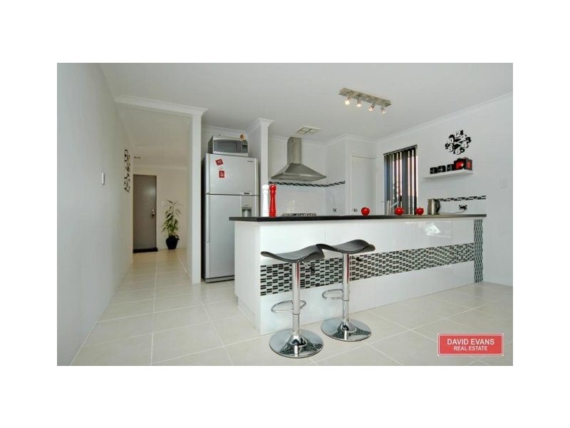 47 Lauderdale Ramble, Carramar WA 6031