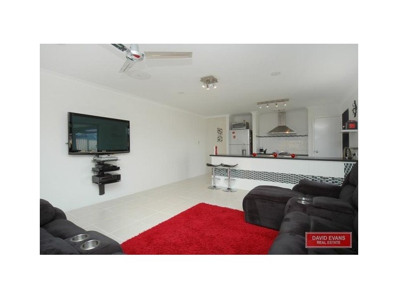 47 Lauderdale Ramble, Carramar WA 6031