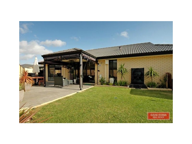 47 Lauderdale Ramble, Carramar WA 6031