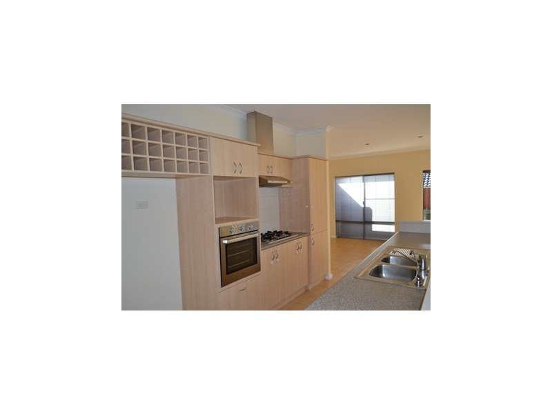 6 Bluff Way, Mindarie WA 6030