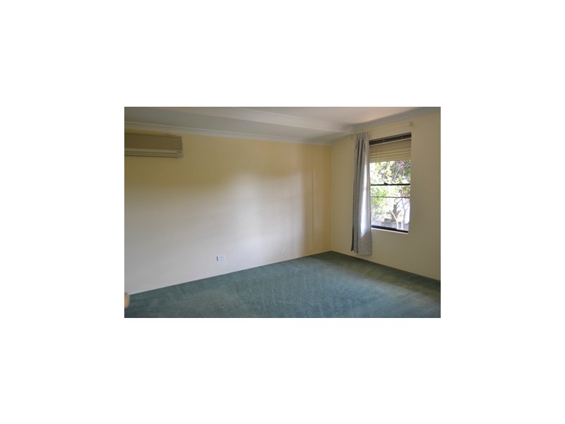 6 Bluff Way, Mindarie WA 6030