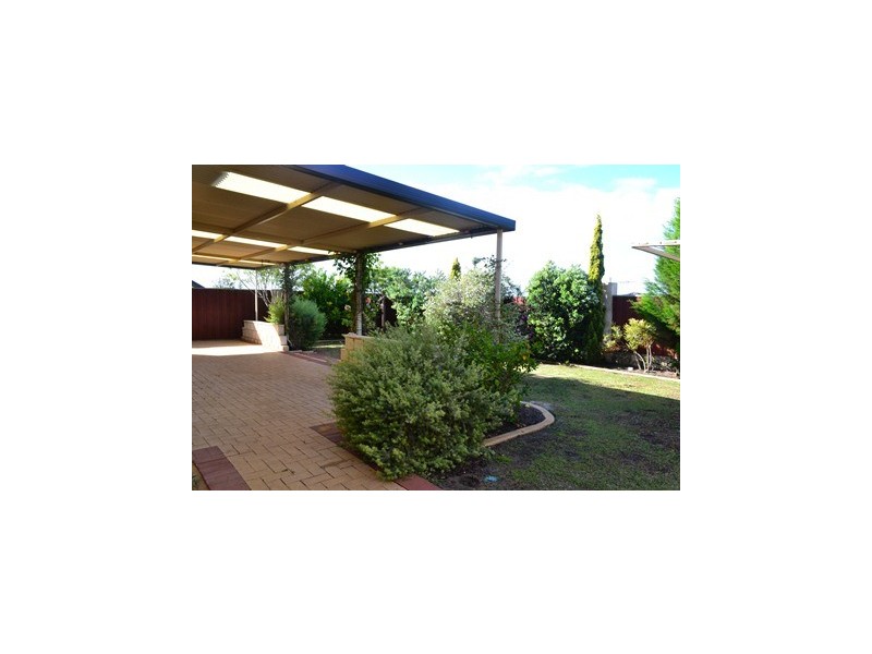 6 Bluff Way, Mindarie WA 6030