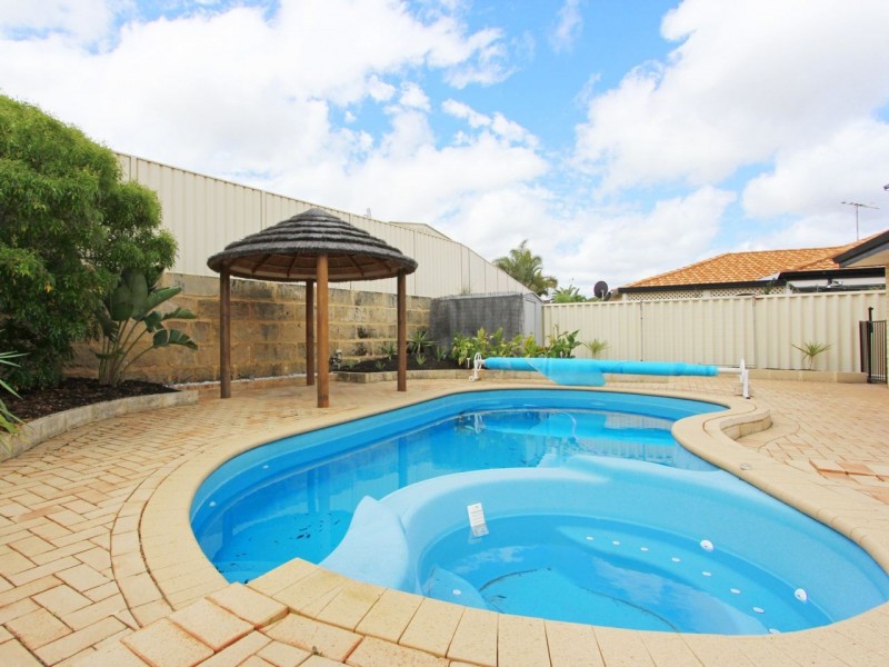 21 ST STEPHENS CRESCENT, Tapping WA 6065