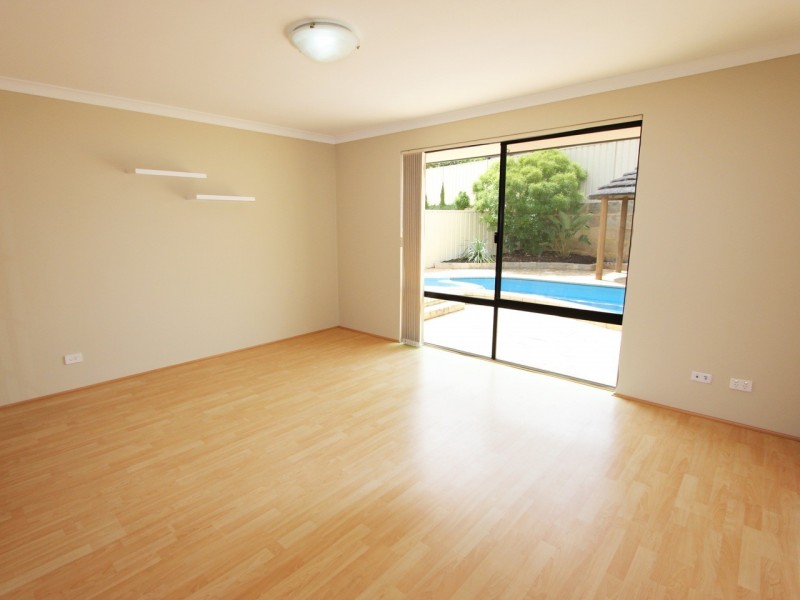 21 ST STEPHENS CRESCENT, Tapping WA 6065