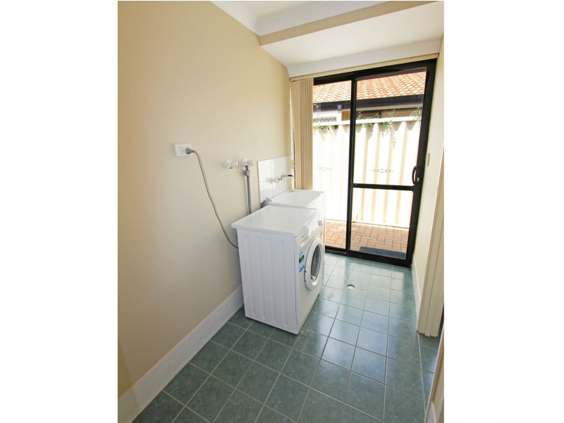 21 ST STEPHENS CRESCENT, Tapping WA 6065