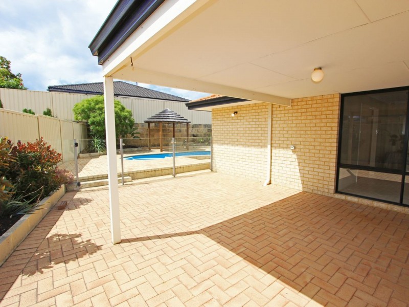 21 ST STEPHENS CRESCENT, Tapping WA 6065