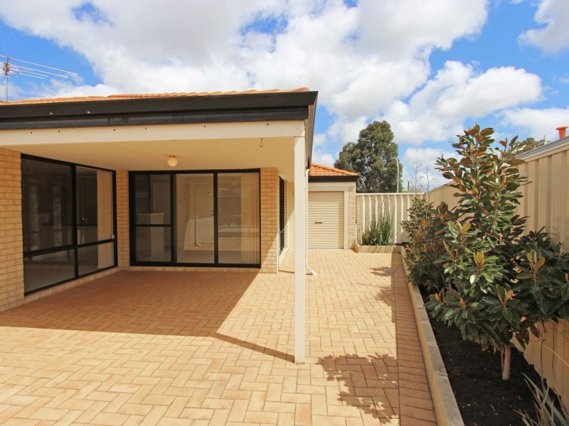 21 ST STEPHENS CRESCENT, Tapping WA 6065