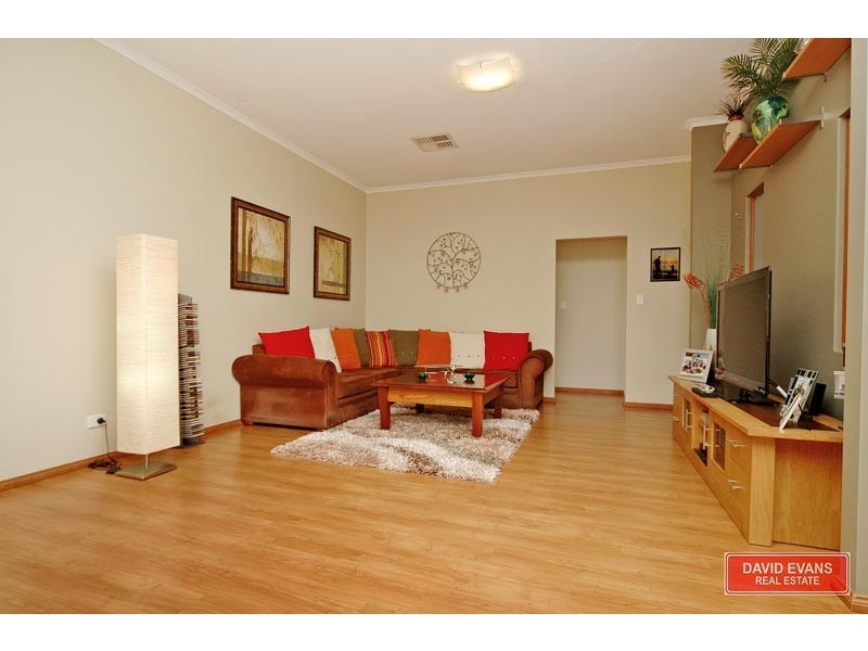 90 Golf Links Drive, Carramar NSW 2163