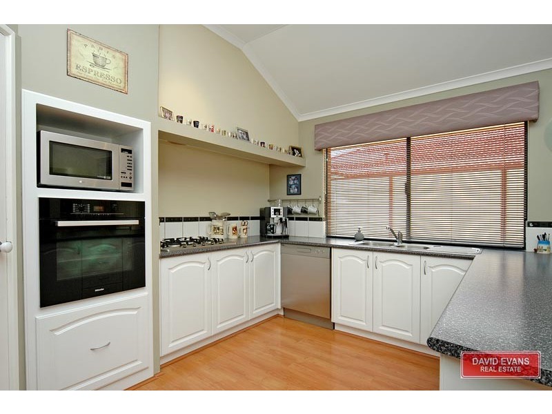 90 Golf Links Drive, Carramar NSW 2163