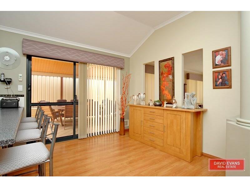 90 Golf Links Drive, Carramar NSW 2163