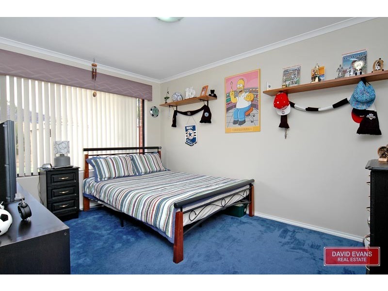 90 Golf Links Drive, Carramar NSW 2163