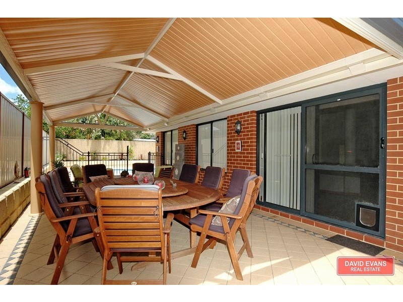 90 Golf Links Drive, Carramar NSW 2163