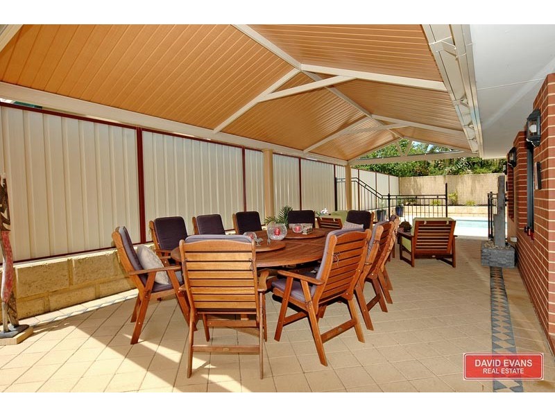 90 Golf Links Drive, Carramar NSW 2163