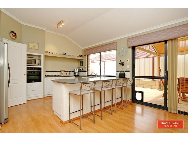 90 Golf Links Drive, Carramar WA 6031