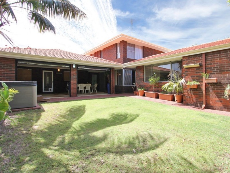 9 MELALEUCA DRIVE, Greenwood WA 6024