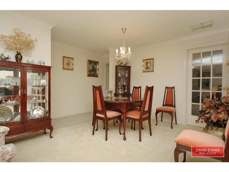 42 Golf Links Drive, Carramar WA 6031