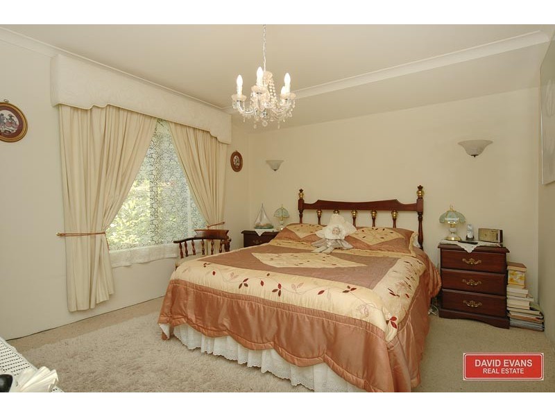 42 Golf Links Drive, Carramar WA 6031