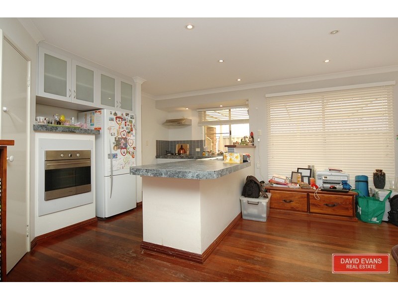 15 Glenfine Way, Carramar WA 6031