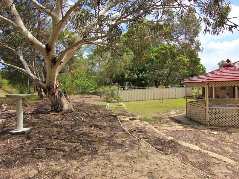 74 WOOLLY BUSH LOOP, Woodridge WA 6041