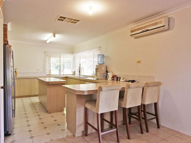 74 WOOLLY BUSH LOOP, Woodridge WA 6041