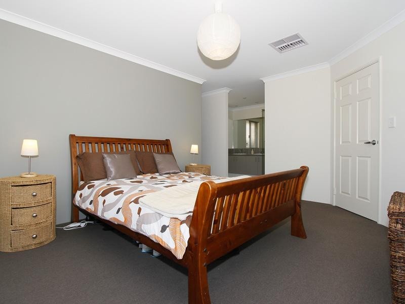 86 Waldburg Drive, Tapping WA 6065