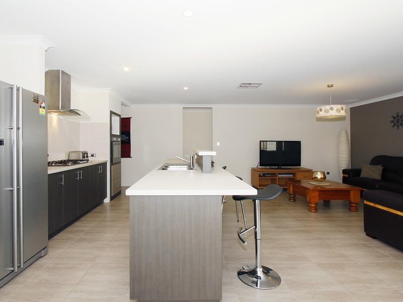 86 Waldburg Drive, Tapping WA 6065