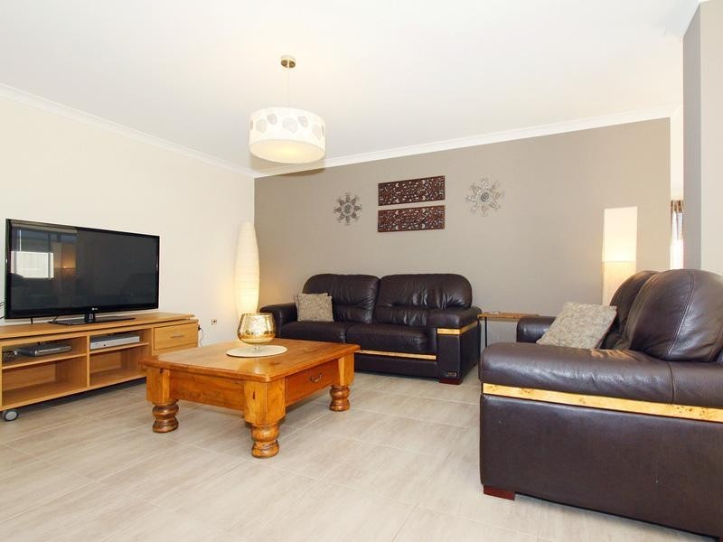 86 Waldburg Drive, Tapping WA 6065