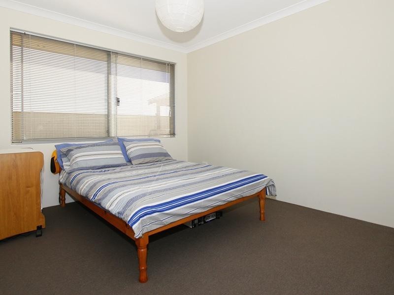 86 Waldburg Drive, Tapping WA 6065