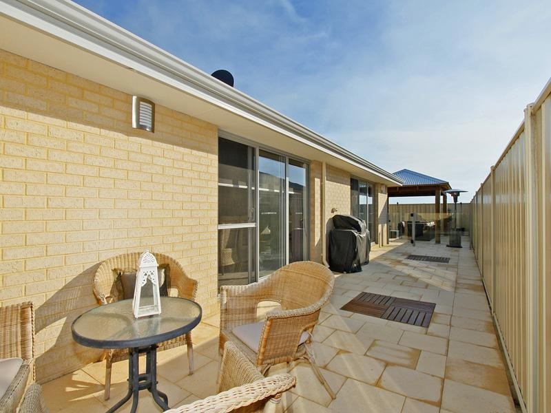 86 Waldburg Drive, Tapping WA 6065