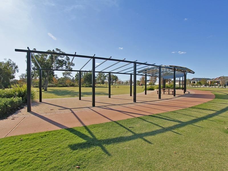 86 Waldburg Drive, Tapping WA 6065