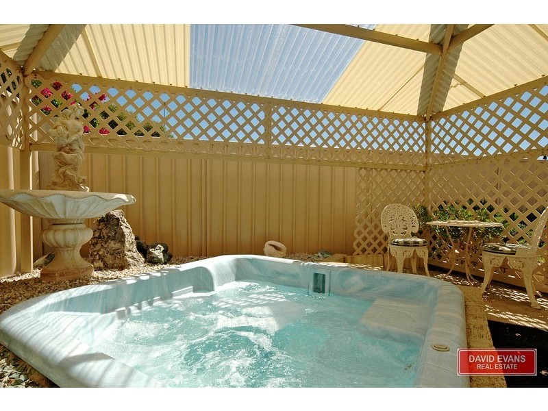 19 CARVEL PLACE, Ocean Reef WA 6027