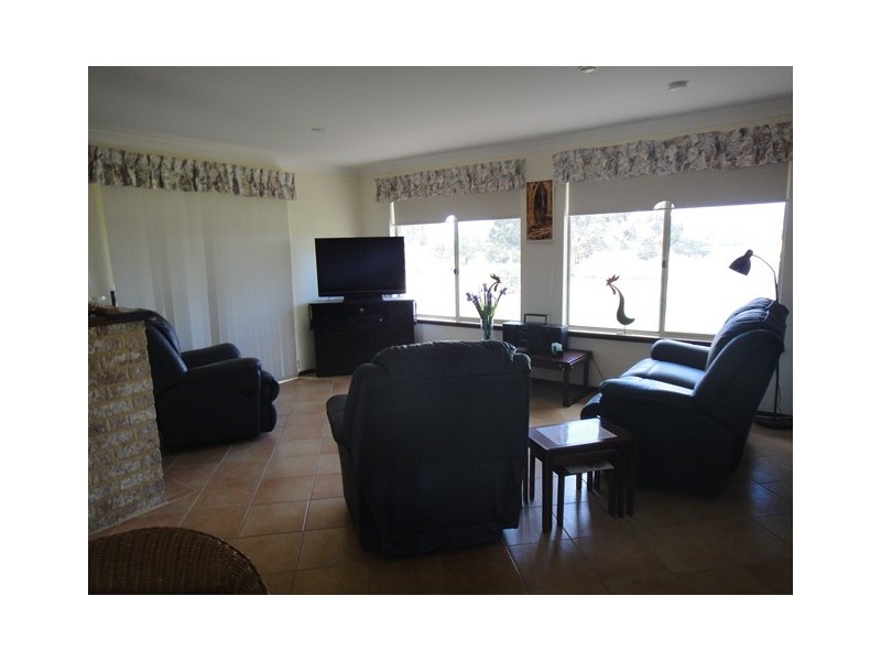 402 Sheahan Road, Beverley WA 6304