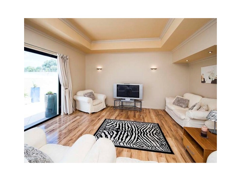 43 LONG BEACH PROMENADE, Mindarie WA 6030