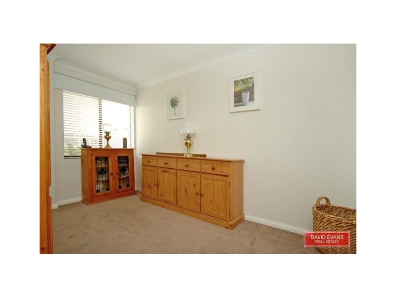 9 REDSTONE TRAIL, Ellenbrook WA 6069