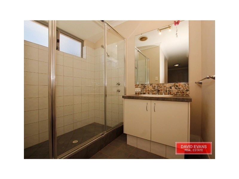 122 Golf Links Drive, Carramar WA 6031