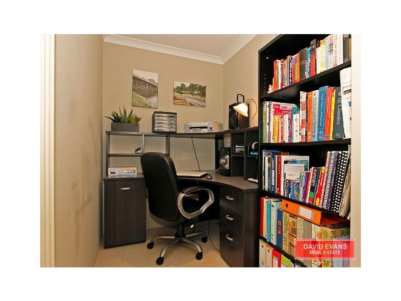 122 Golf Links Drive, Carramar WA 6031