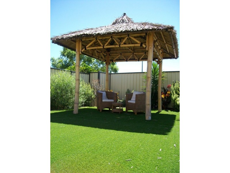 122 Golf Links Drive, Carramar WA 6031