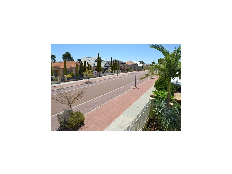 12 Nottinghill Street, Joondalup WA 6027