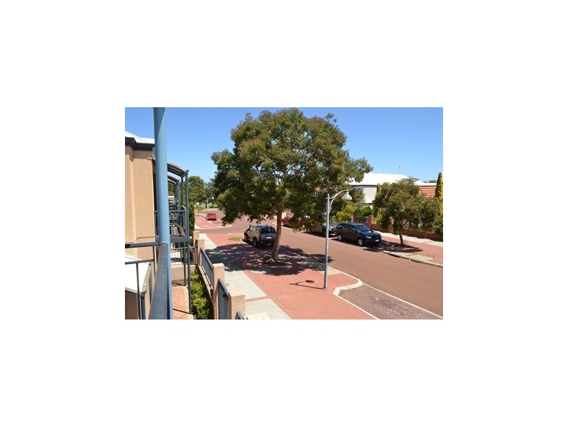 12 Nottinghill Street, Joondalup WA 6027