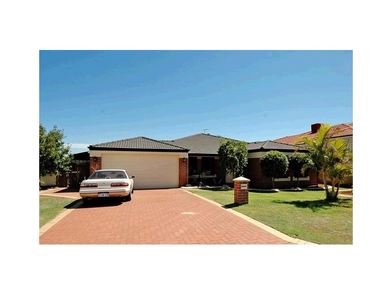 98 Clydebank Crescent, Kinross WA 6028