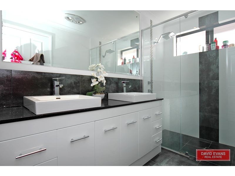 98 Clydebank Crescent, Kinross WA 6028