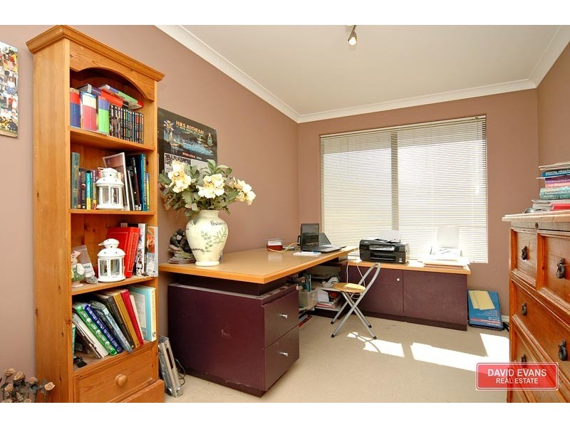 98 Clydebank Crescent, Kinross WA 6028