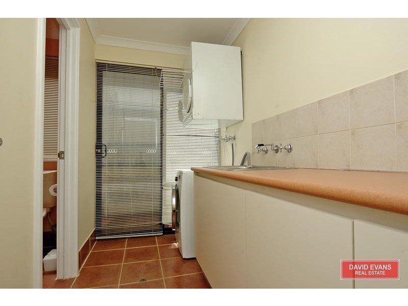 98 Clydebank Crescent, Kinross WA 6028