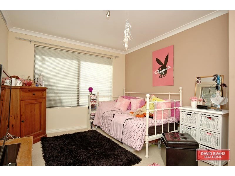 98 Clydebank Crescent, Kinross WA 6028