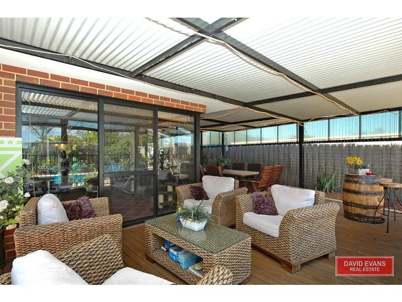 98 Clydebank Crescent, Kinross WA 6028