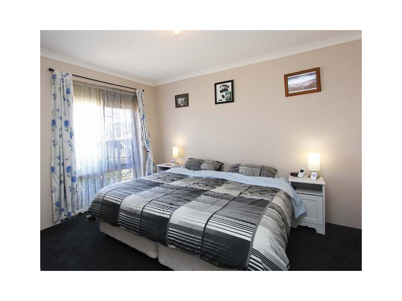 8 Danja Rise, Hocking WA 6065