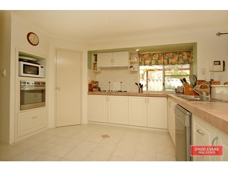 5 Broughton Heights, Kinross WA 6028