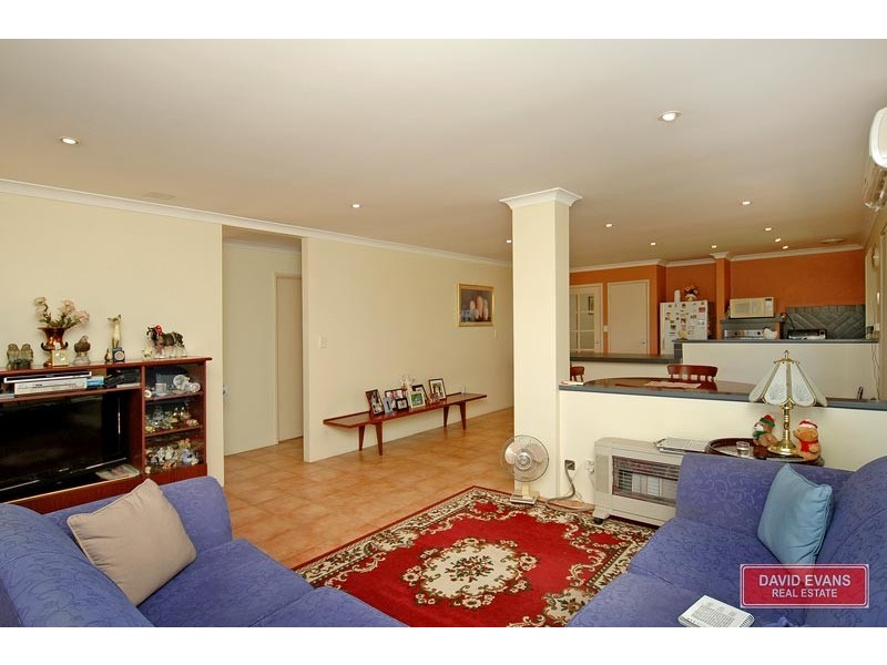 6 Yama Close, Carramar WA 6031