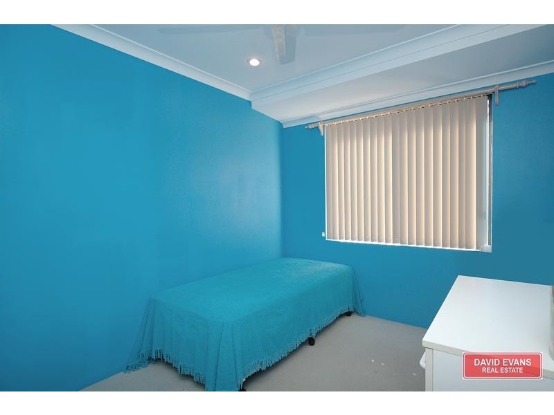 6 Yama Close, Carramar WA 6031